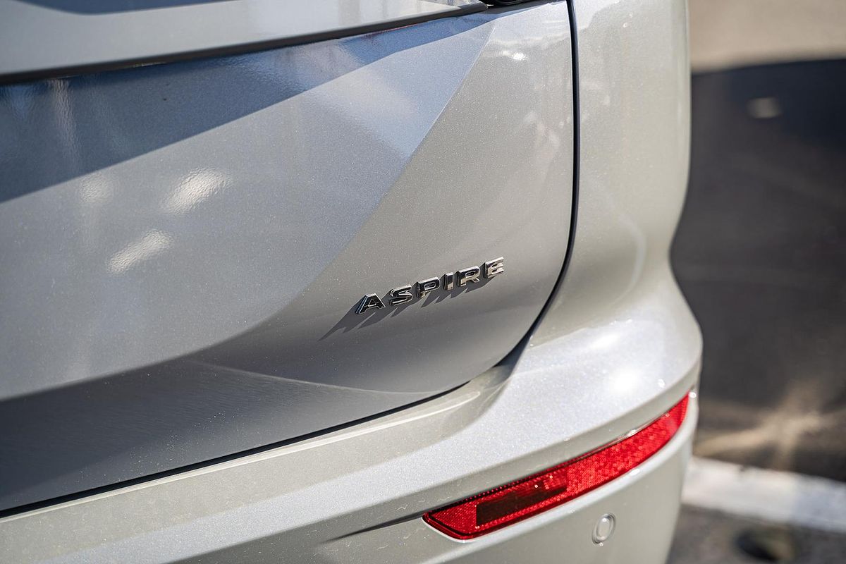 2025 Mitsubishi Outlander Aspire ZM