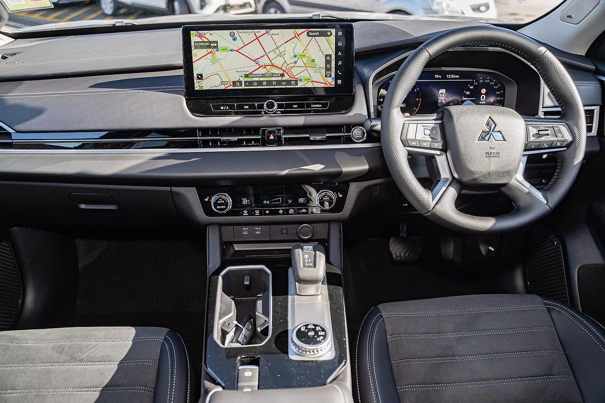 2025 Mitsubishi Outlander Aspire ZM