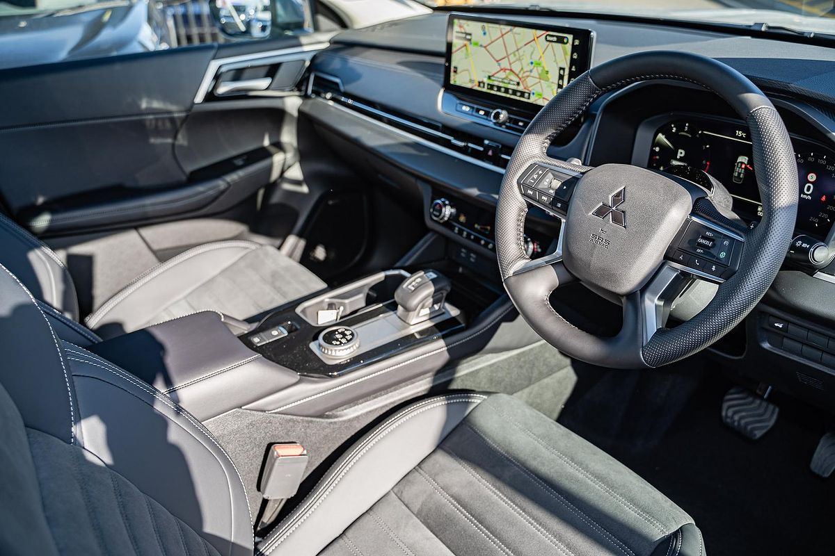 2025 Mitsubishi Outlander Aspire ZM