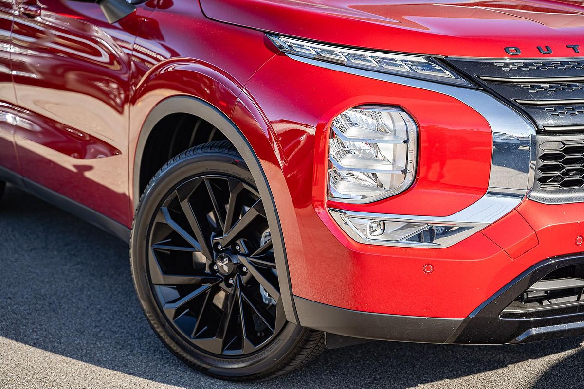 2024 Mitsubishi Outlander Black Edition ZM