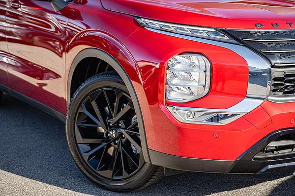 2024 Mitsubishi Outlander Black Edition ZM
