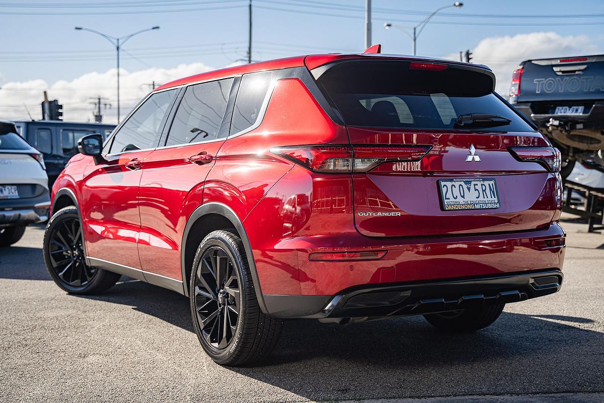2024 Mitsubishi Outlander Black Edition ZM