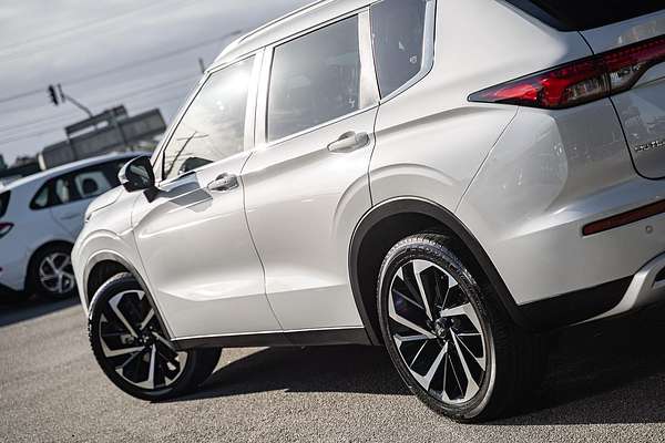 2023 Mitsubishi Outlander Aspire ZM