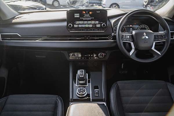 2023 Mitsubishi Outlander Aspire ZM