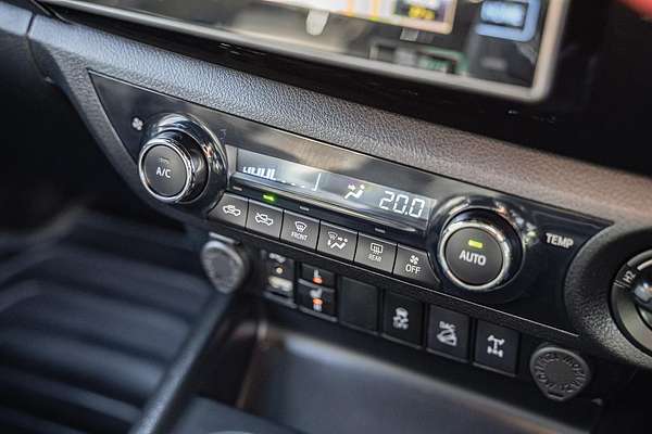 2020 Toyota Hilux Rugged X GUN126R 4X4