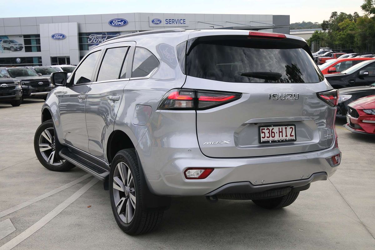 2023 Isuzu MU-X LS-T