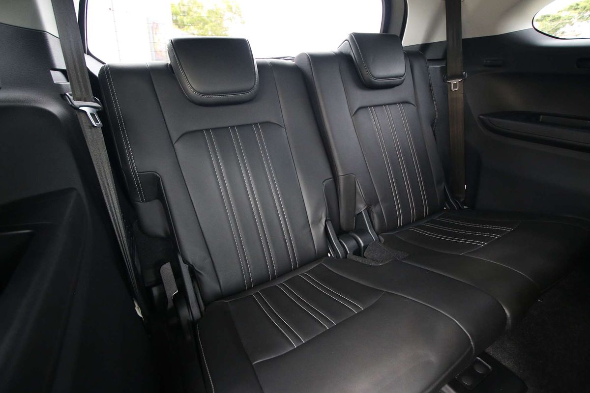 2023 Isuzu MU-X LS-T