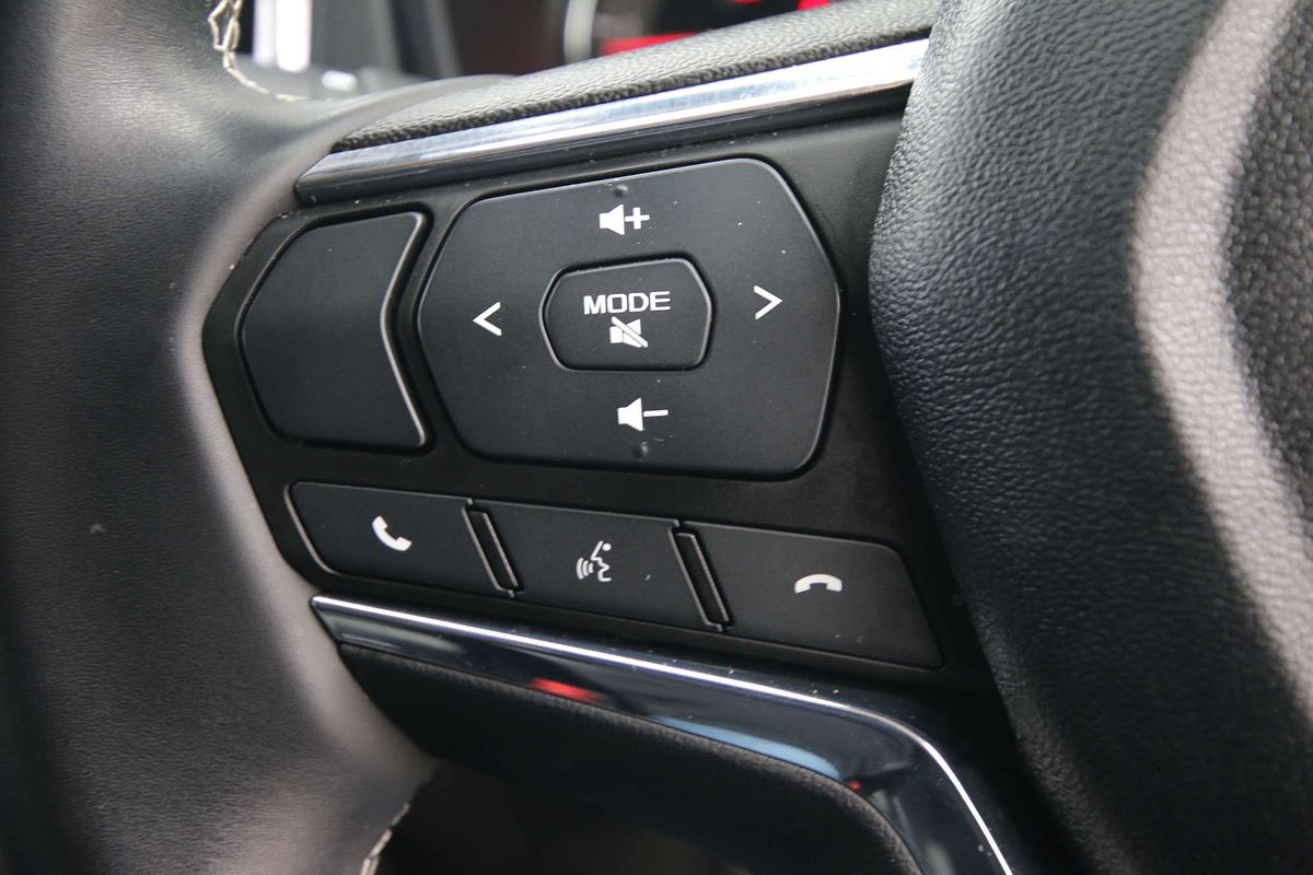 2023 Isuzu MU-X LS-T