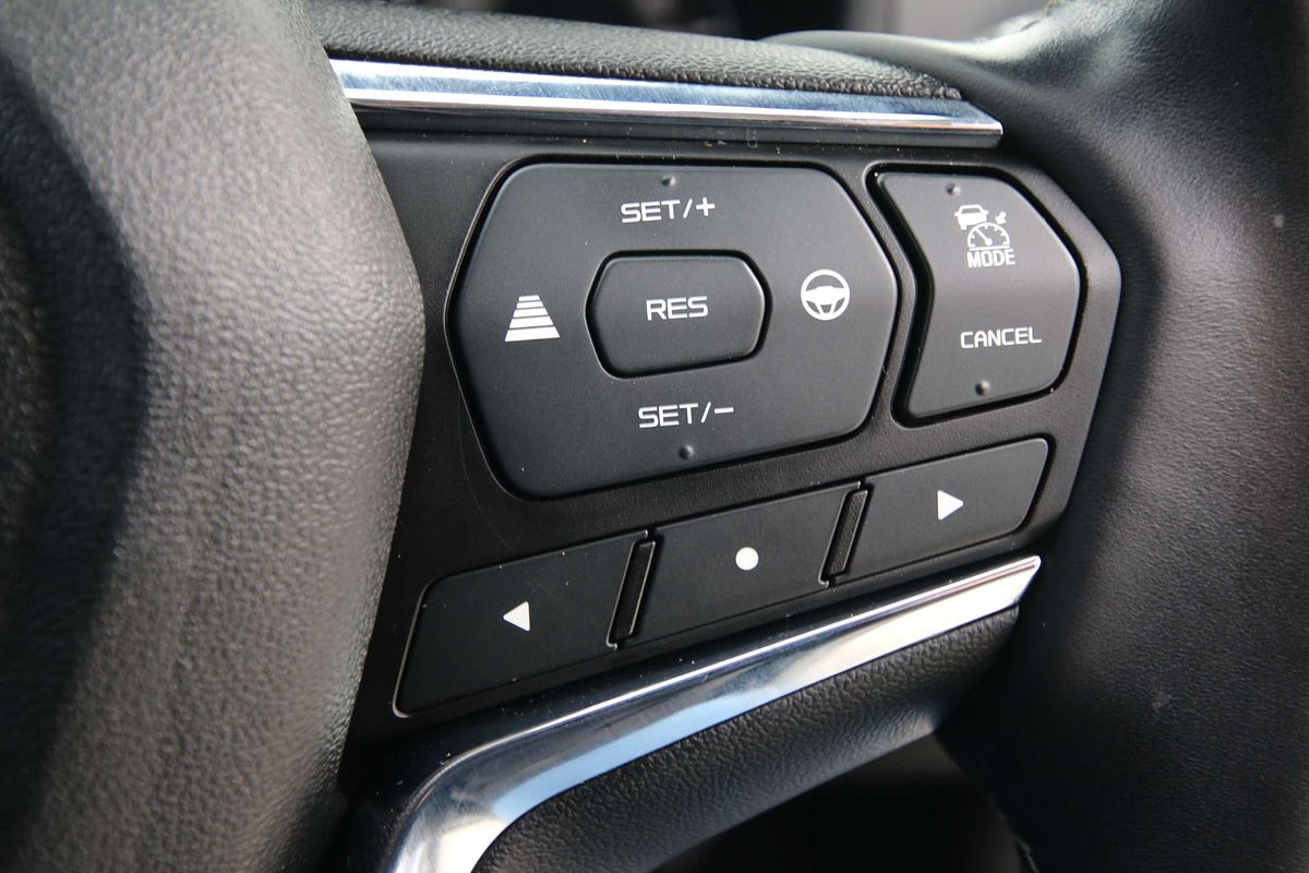 2023 Isuzu MU-X LS-T