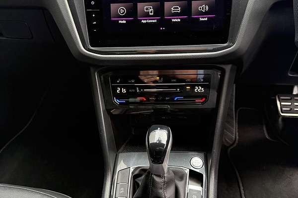 2023 Volkswagen Tiguan 162TSI R-Line 5N