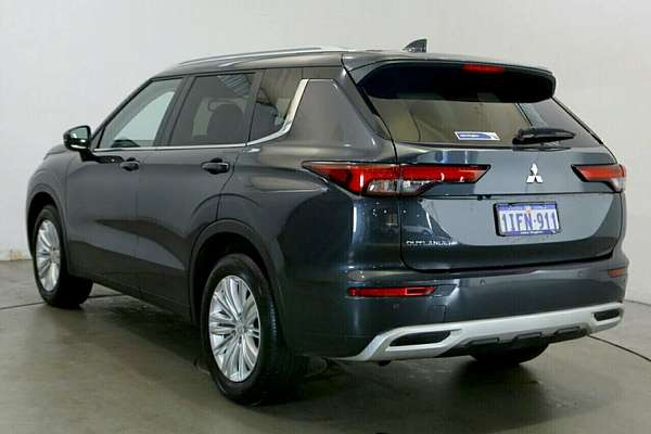2024 Mitsubishi Outlander LS ZM
