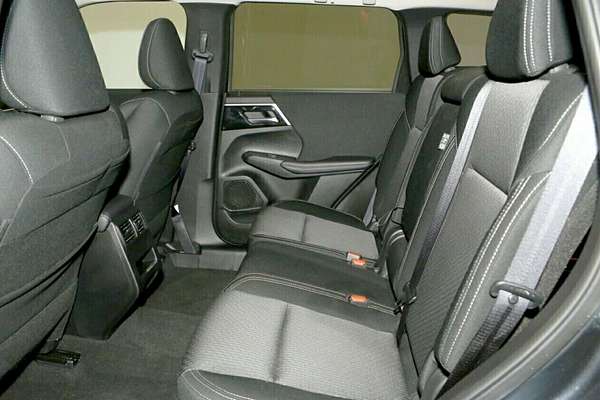 2024 Mitsubishi Outlander LS ZM
