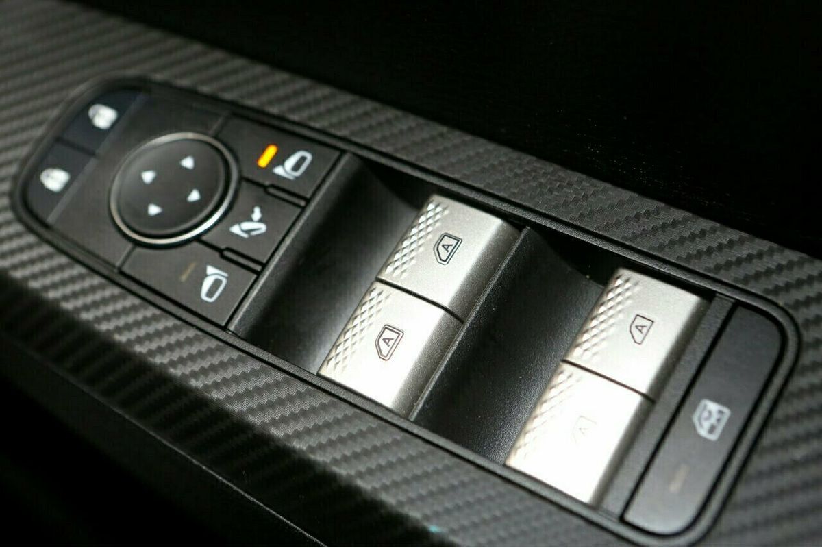 2024 Mitsubishi Outlander LS ZM