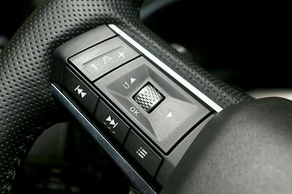 2024 Mitsubishi Outlander LS ZM