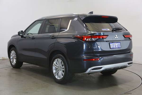 2024 Mitsubishi Outlander LS ZM