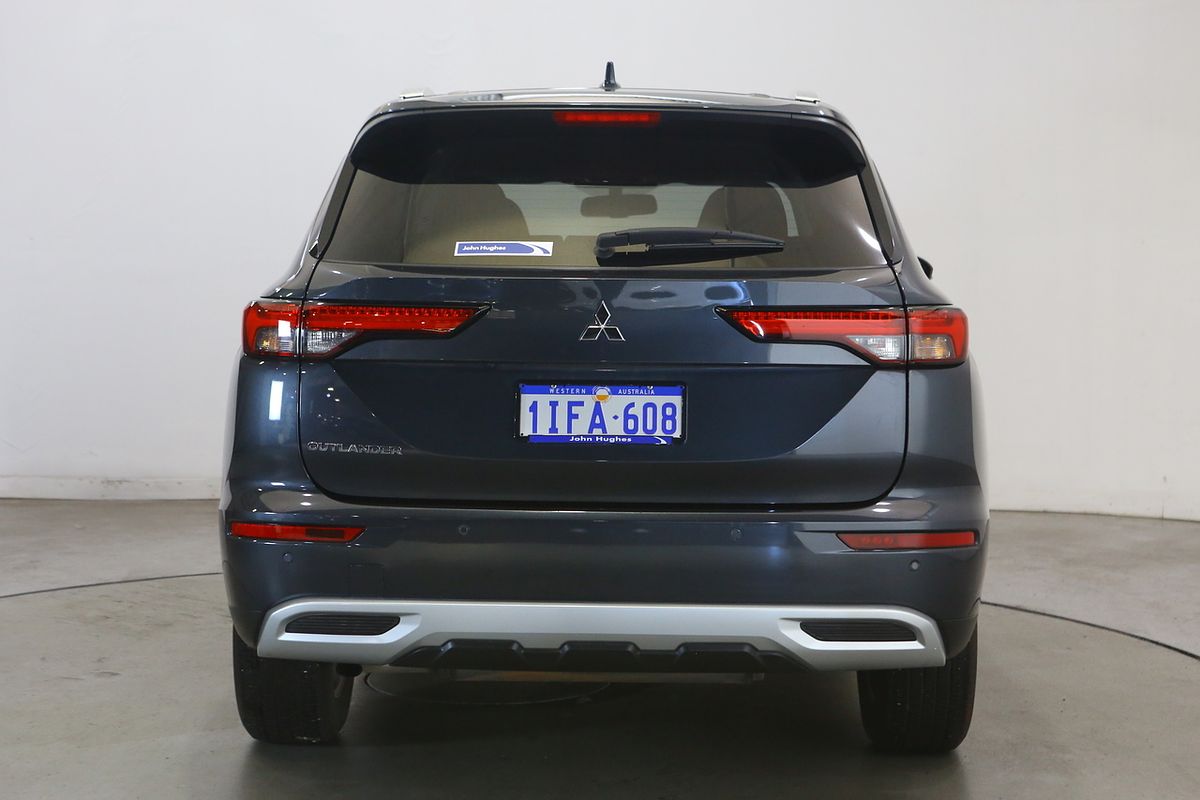 2024 Mitsubishi Outlander LS ZM