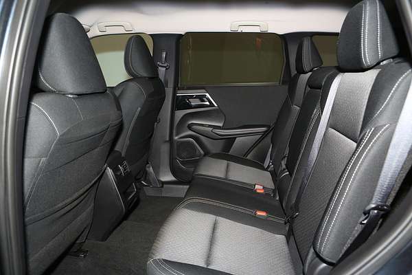 2024 Mitsubishi Outlander LS ZM