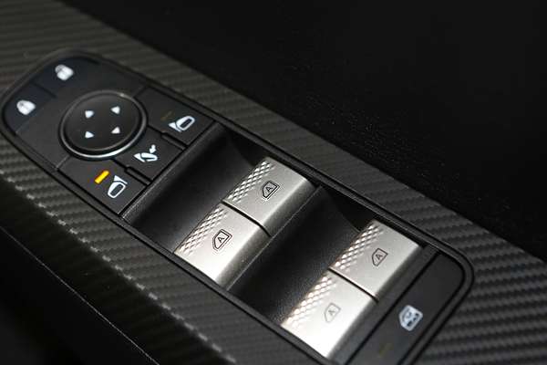 2024 Mitsubishi Outlander LS ZM