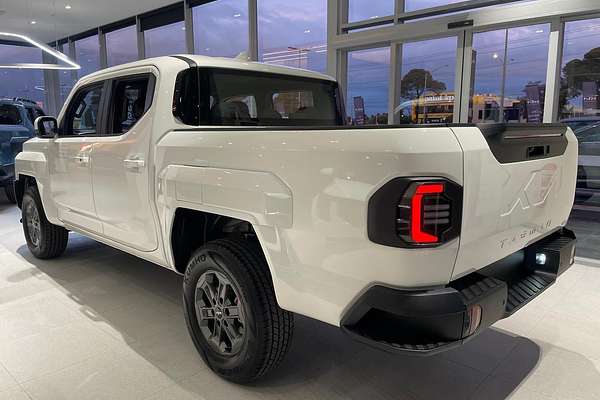 2025 Kia Tasman SX TK 4X4