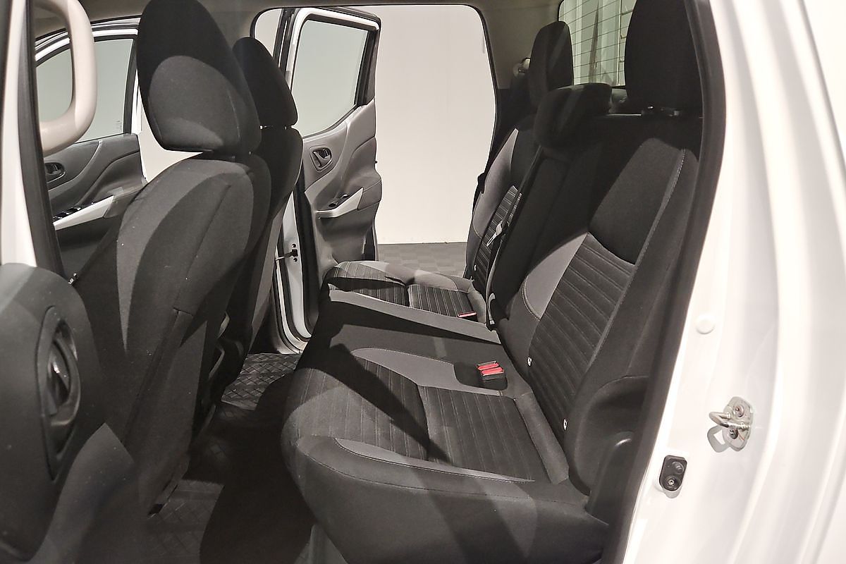 2021 Nissan Navara ST D23 4X4