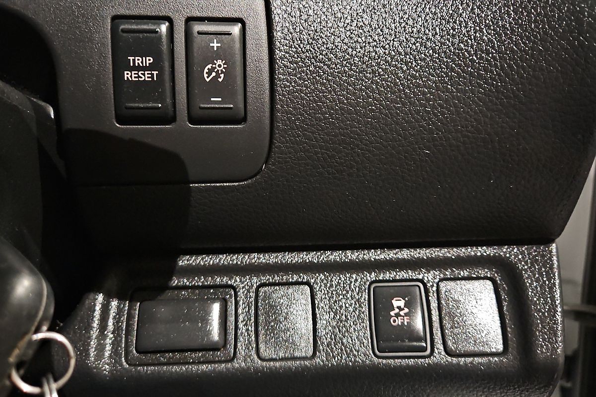 2021 Nissan Navara ST D23 4X4