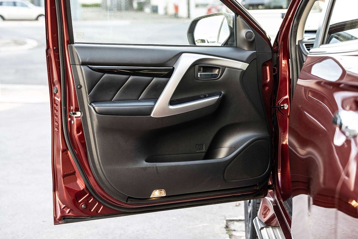2016 Mitsubishi Pajero Sport GLS QE