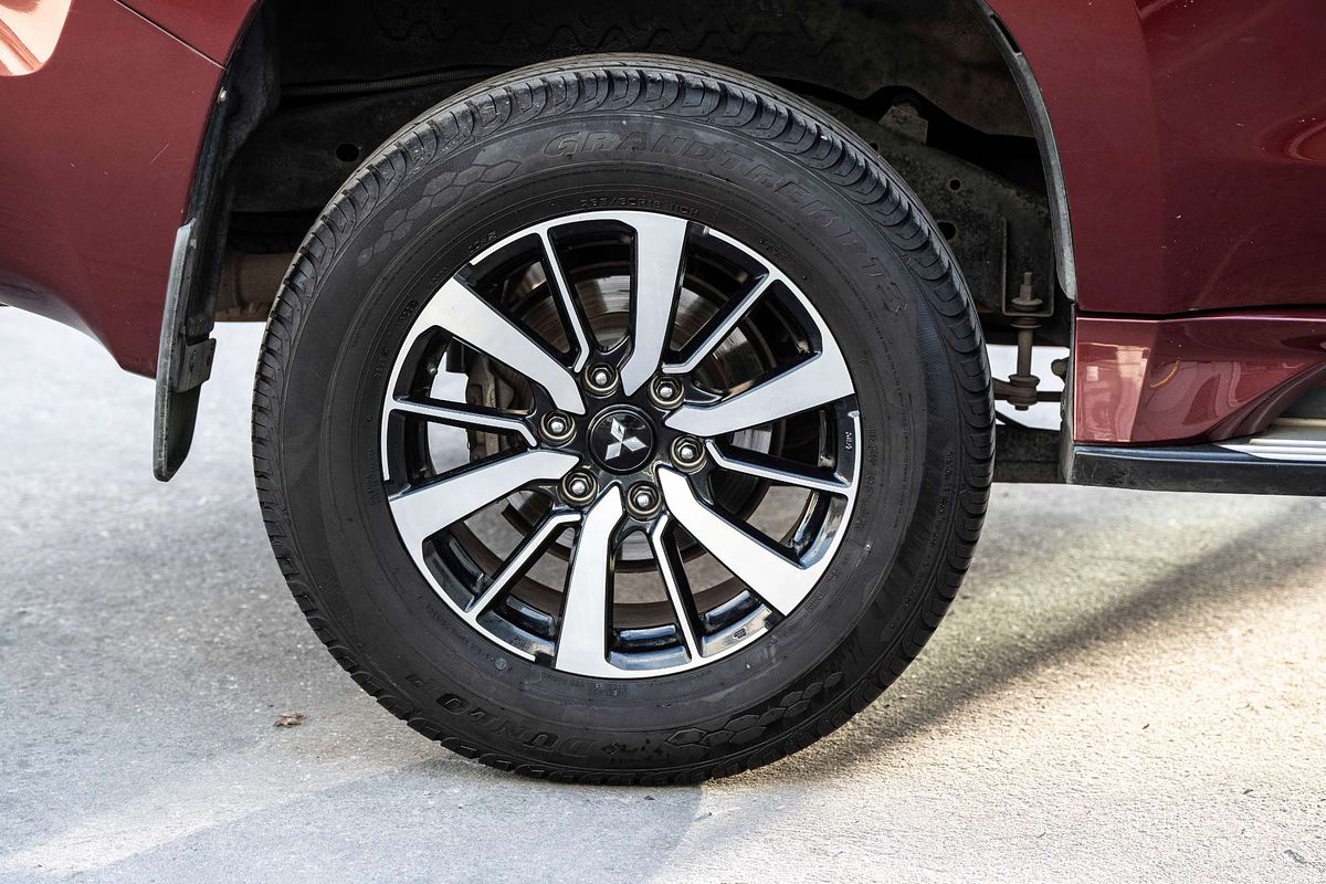 2016 Mitsubishi Pajero Sport GLS QE