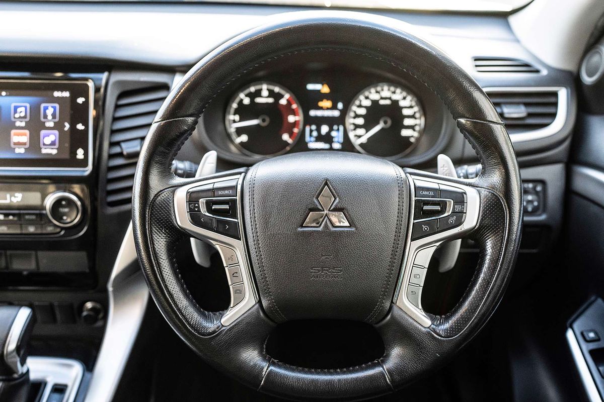 2016 Mitsubishi Pajero Sport GLS QE