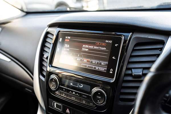 2016 Mitsubishi Pajero Sport GLS QE