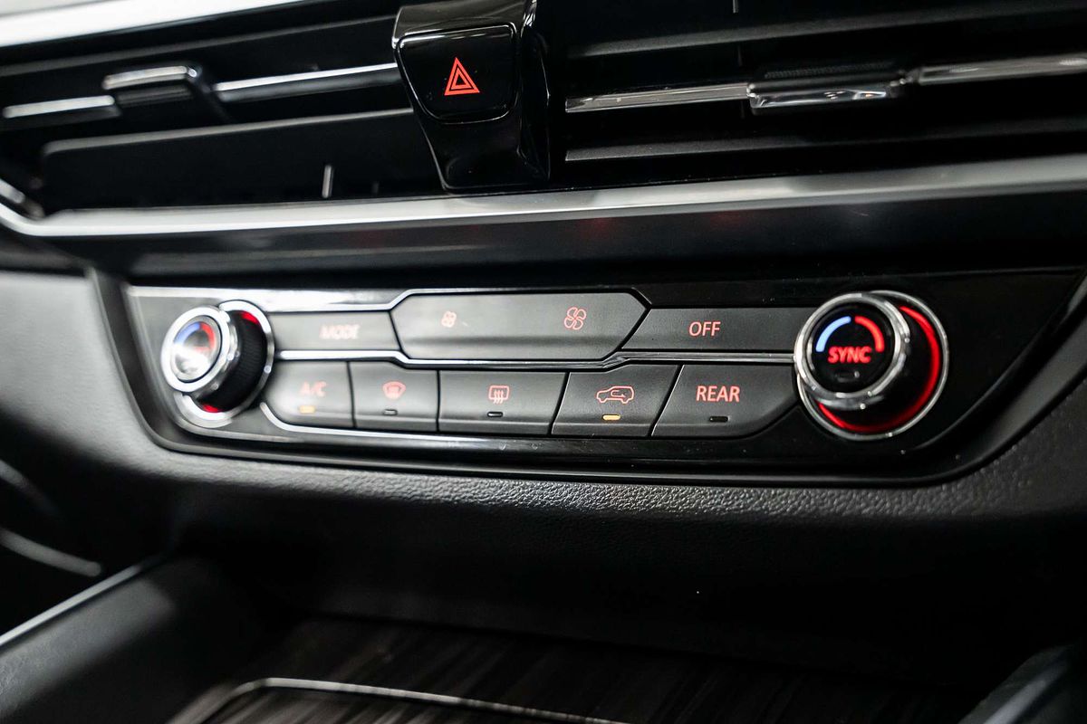 2022 LDV D90 Executive SV9A