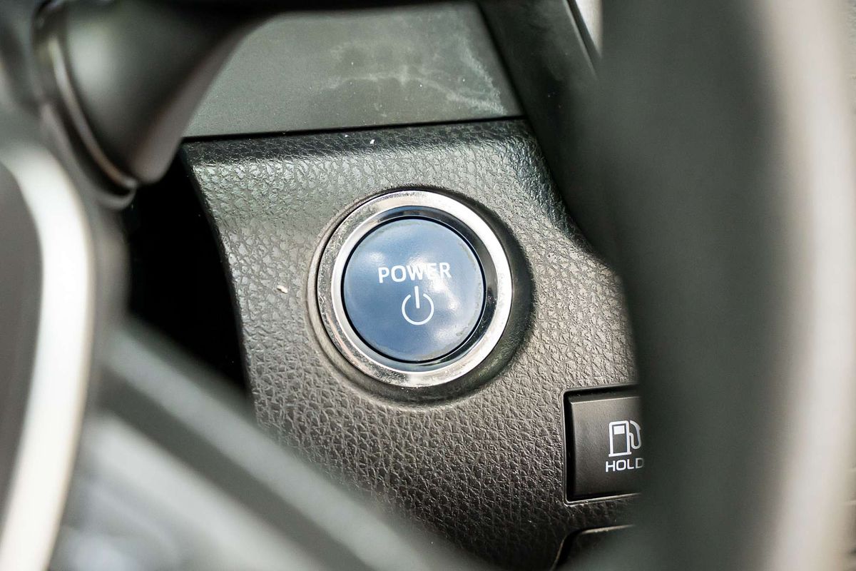 2019 Toyota Camry Ascent AXVH71R
