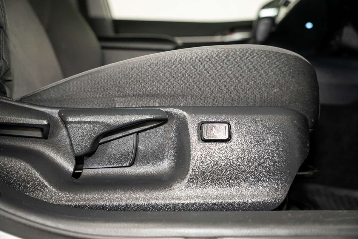 2019 Toyota Camry Ascent AXVH71R