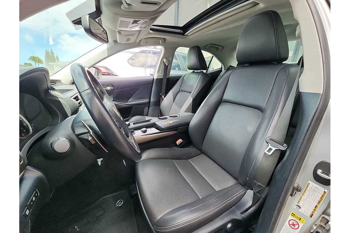 2014 Lexus IS