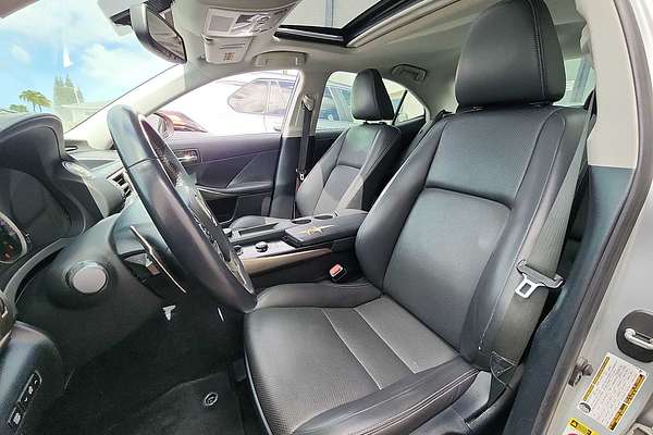 2014 Lexus IS