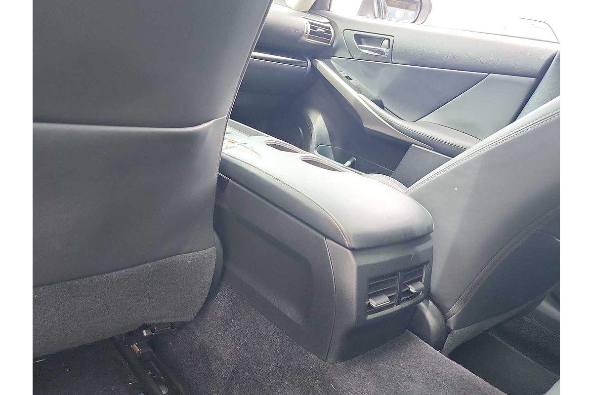 2014 Lexus IS