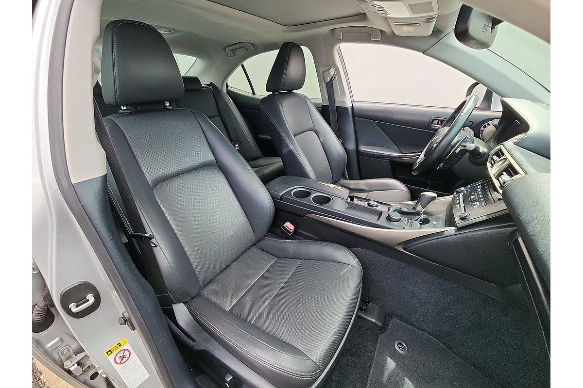 2014 Lexus IS