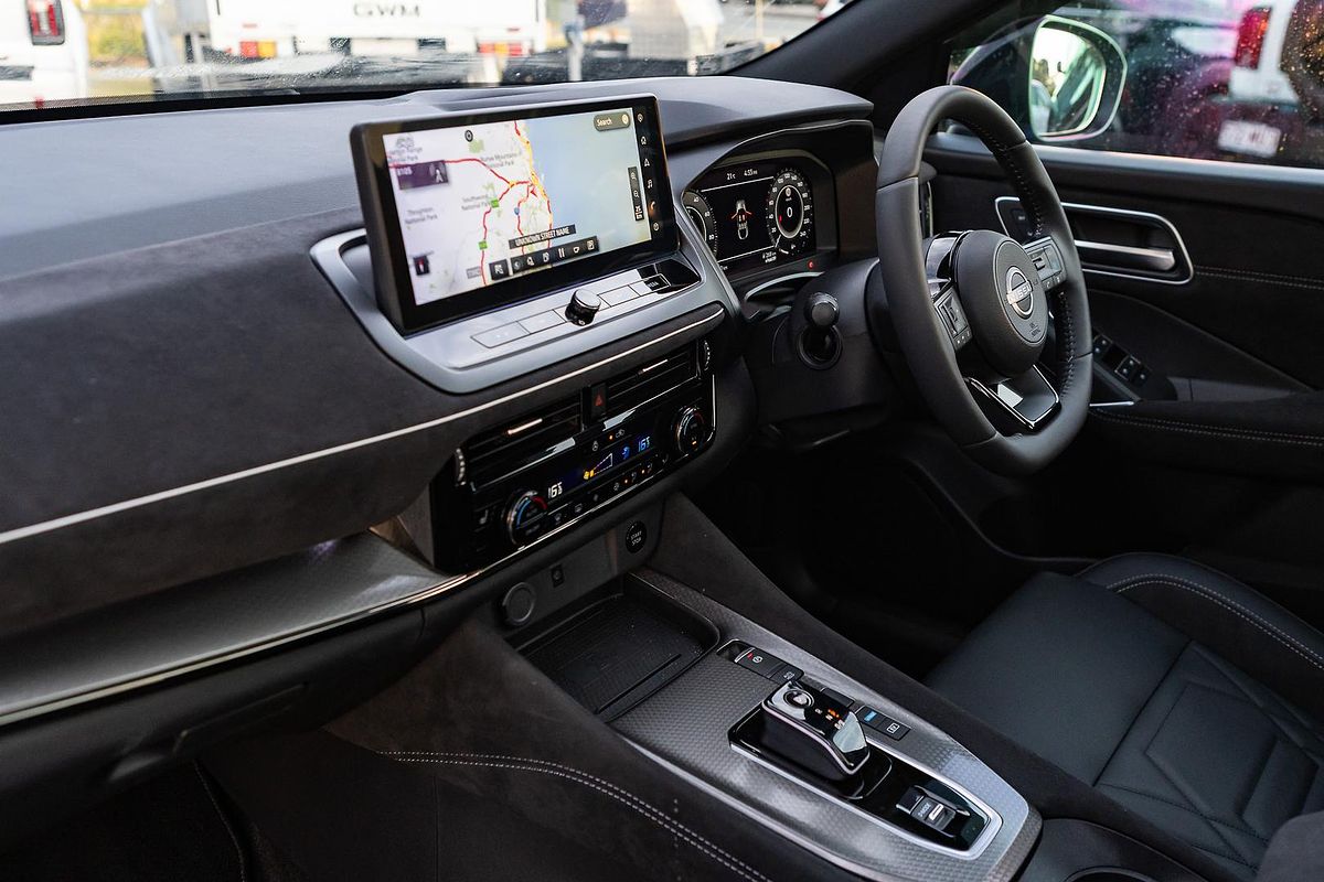 2025 Nissan QASHQAI N-DESIGN e-POWER J12