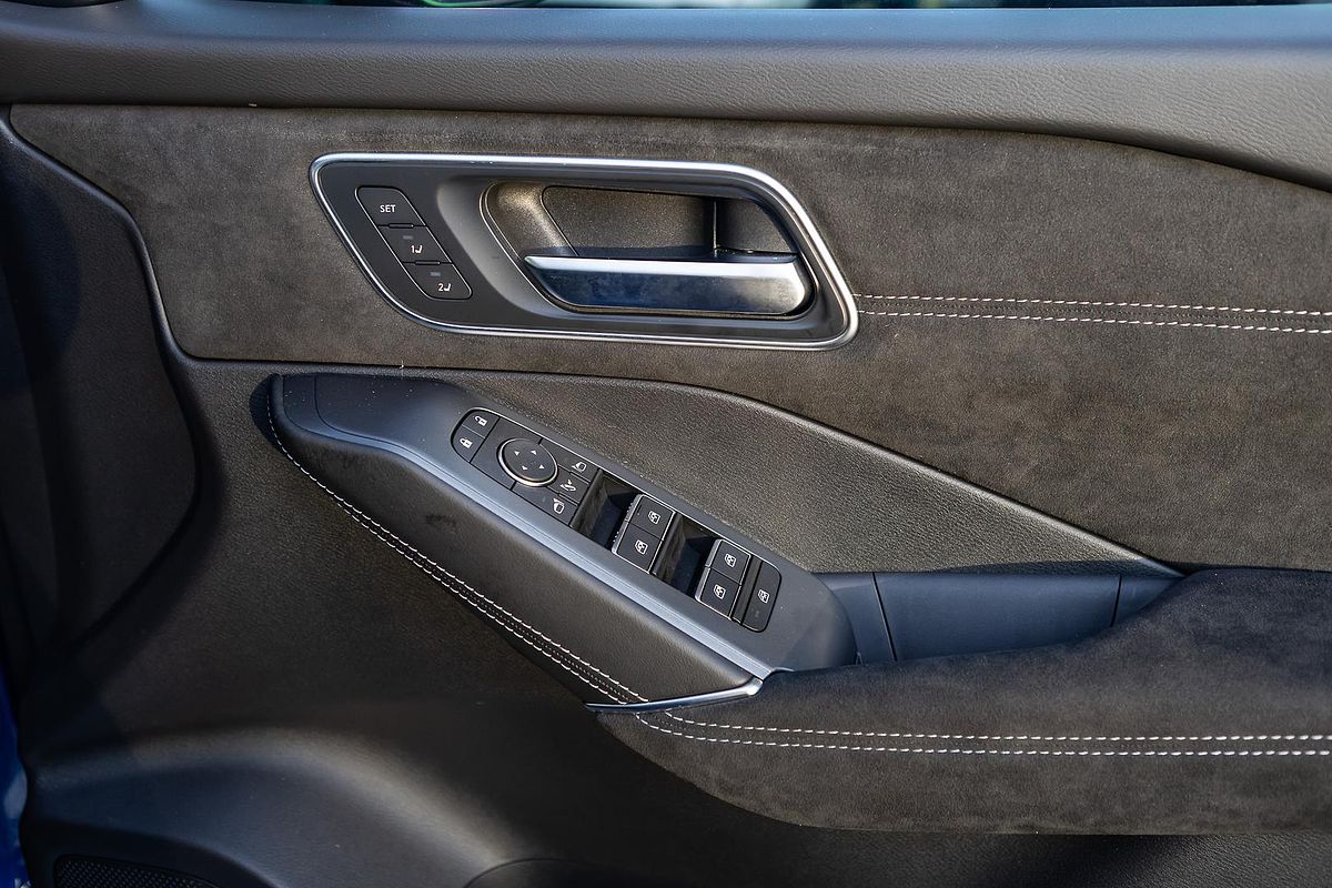 2025 Nissan QASHQAI N-DESIGN e-POWER J12