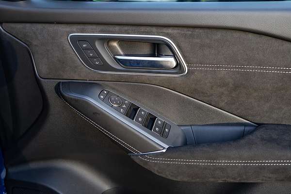 2025 Nissan QASHQAI N-DESIGN e-POWER J12