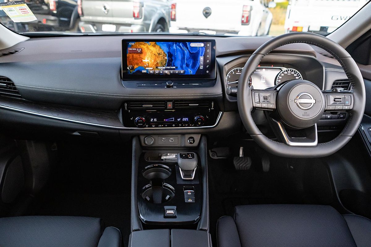 2024 Nissan X-TRAIL ST-L T33