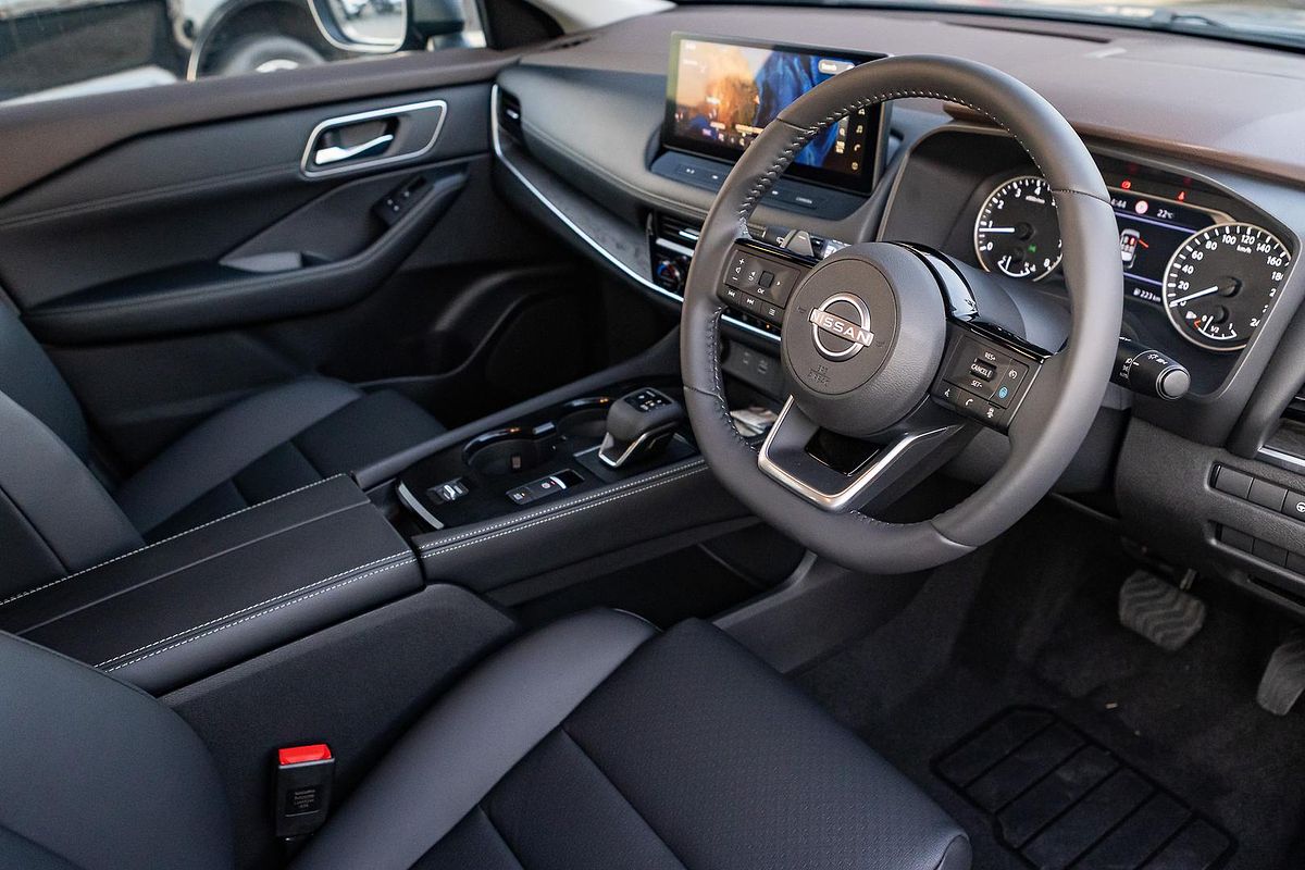 2024 Nissan X-TRAIL ST-L T33