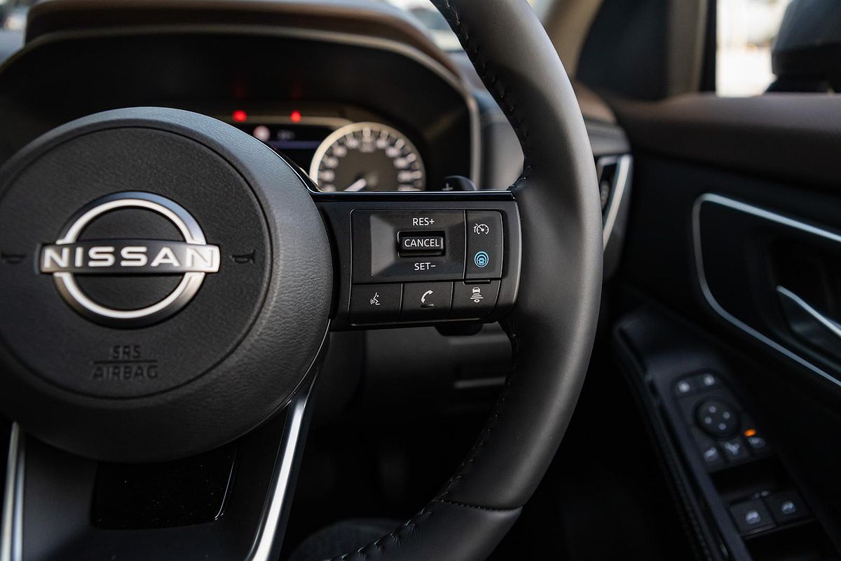 2024 Nissan X-TRAIL ST-L T33