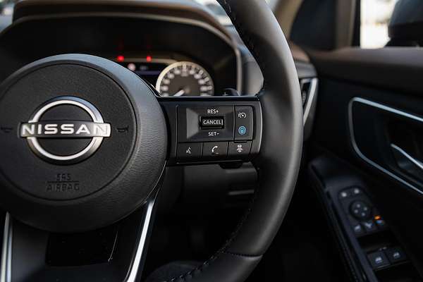 2024 Nissan X-TRAIL ST-L T33