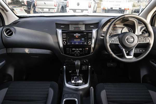 2025 Nissan Navara ST-X D23 4X4