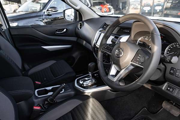 2025 Nissan Navara ST-X D23 4X4