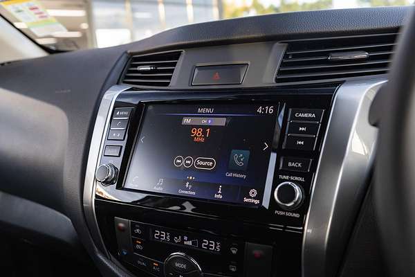 2025 Nissan Navara ST-X D23 4X4