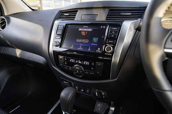 2025 Nissan Navara ST-X D23 4X4