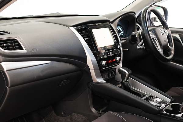 2022 Mitsubishi Pajero Sport GLS QF