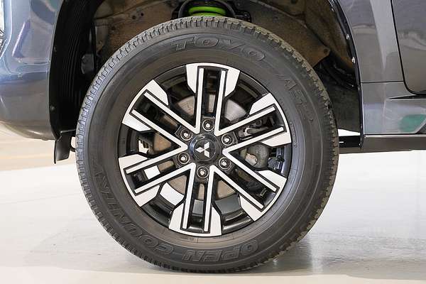 2022 Mitsubishi Pajero Sport GLS QF