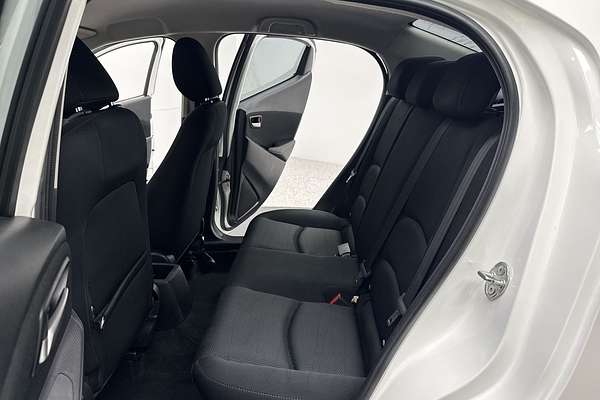 2016 Mazda 2 Maxx DL Series
